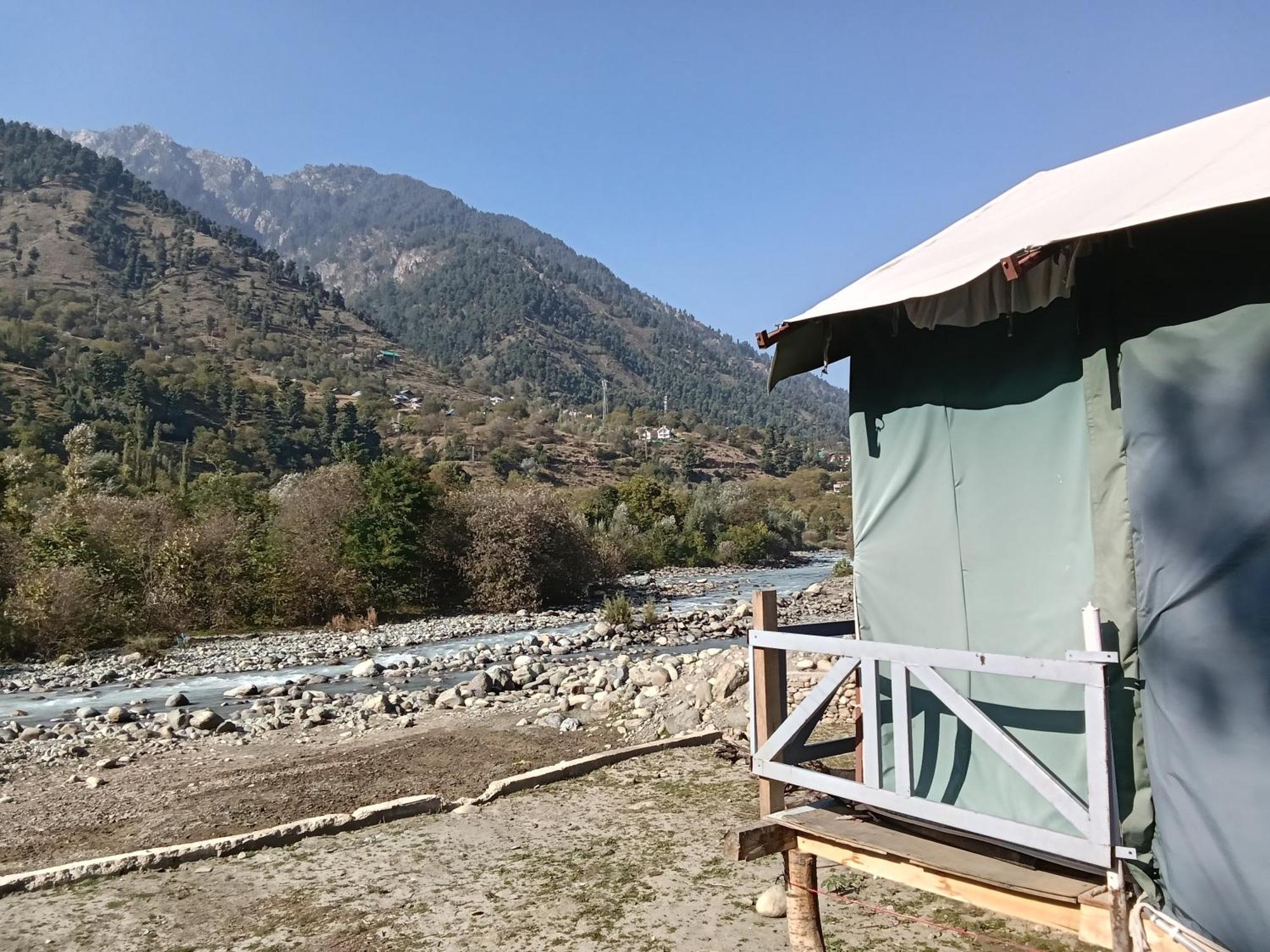 River-Scape Anantnag Exterior foto